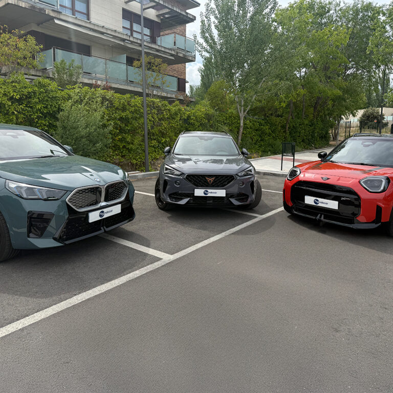 Blog 6 3 COCHES TRIANGULO.jpg